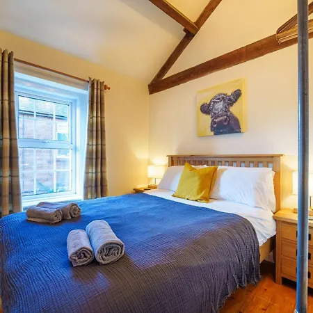 2 Eden Grove * Armathwaite